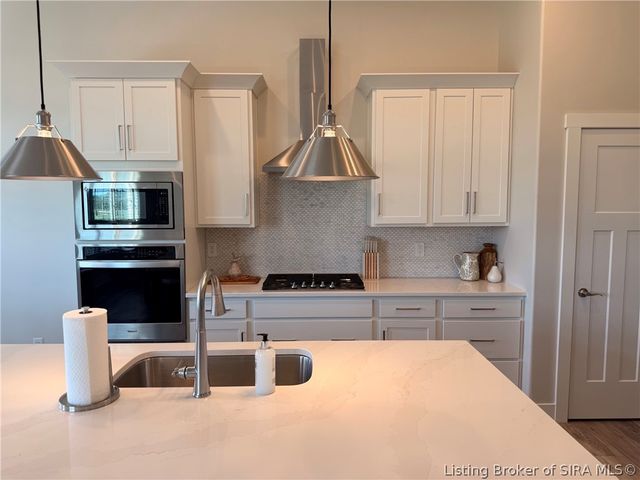 1861 Augusta Boulevard, Henryville, IN 47126