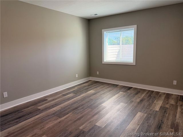 1861 Augusta Boulevard, Henryville, IN 47126