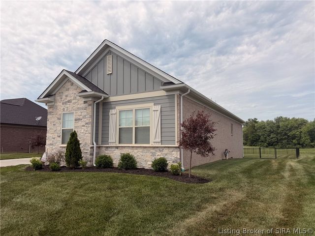 1861 Augusta Boulevard, Henryville, IN 47126