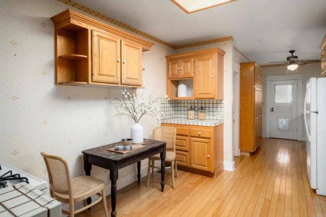 1138 Virginia Way, La Jolla, CA 92037