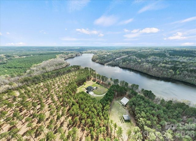 962 Miller Road, Jefferson, SC 29718