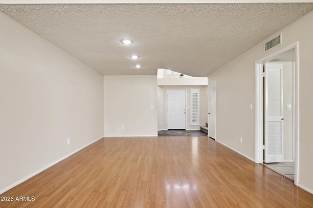 19037 N 6th Street, Phoenix, AZ 85024
