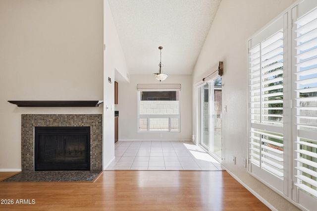 19037 N 6th Street, Phoenix, AZ 85024
