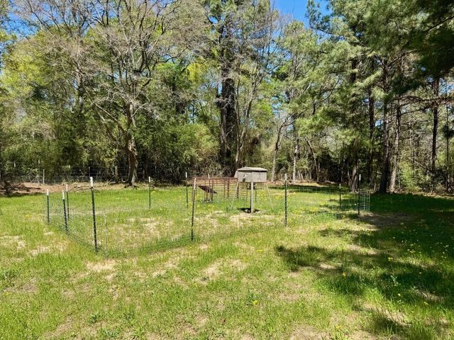 186 State Highway 7 W, Crockett, TX 75835