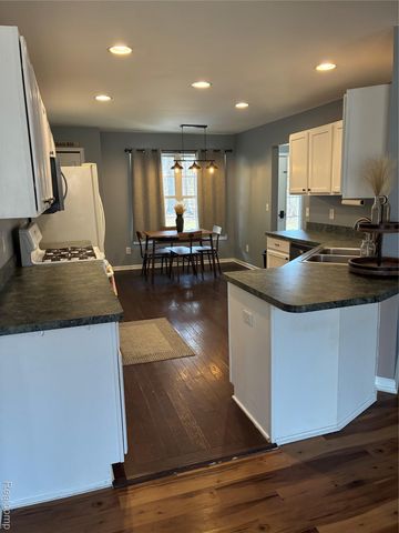 8645 Country Club Drive, Hamburg Township, MI 48169