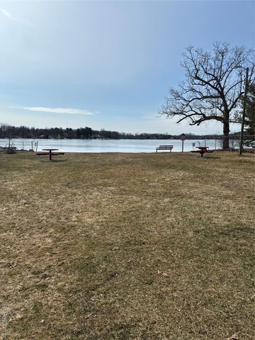 8645 Country Club Drive, Hamburg Township, MI 48169