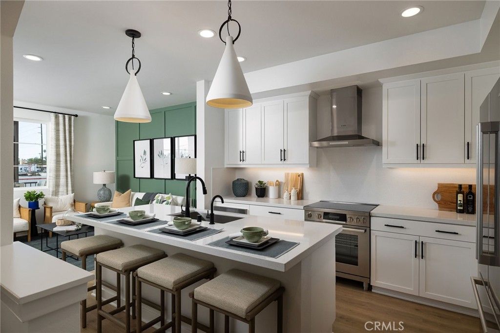 318 E William Way, La Habra, CA 90631