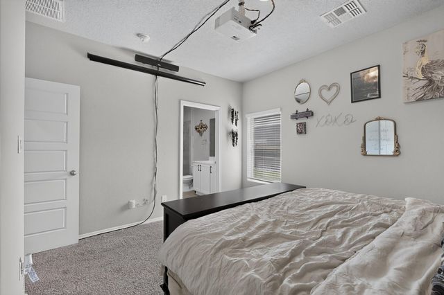 1429 Tierra Verde Loop NW, Los Lunas, NM 87031