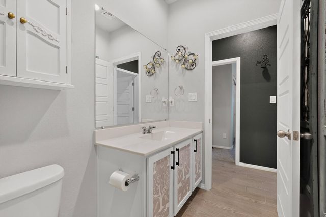 1429 Tierra Verde Loop NW, Los Lunas, NM 87031