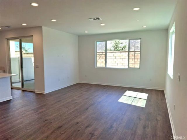 31367 TRAPPERS Loop, Winchester, CA 92596