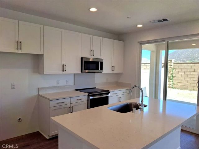 31367 TRAPPERS Loop, Winchester, CA 92596