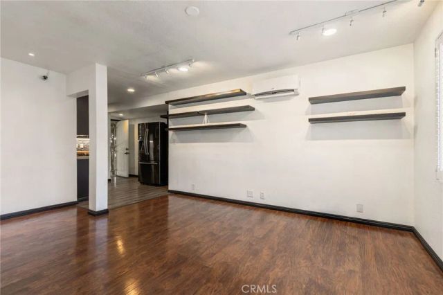 7309 Tampa, Reseda, CA 91335