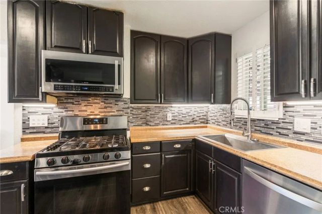 7309 Tampa, Reseda, CA 91335