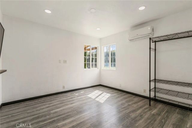 7309 Tampa, Reseda, CA 91335