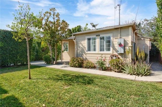 7309 Tampa, Reseda, CA 91335