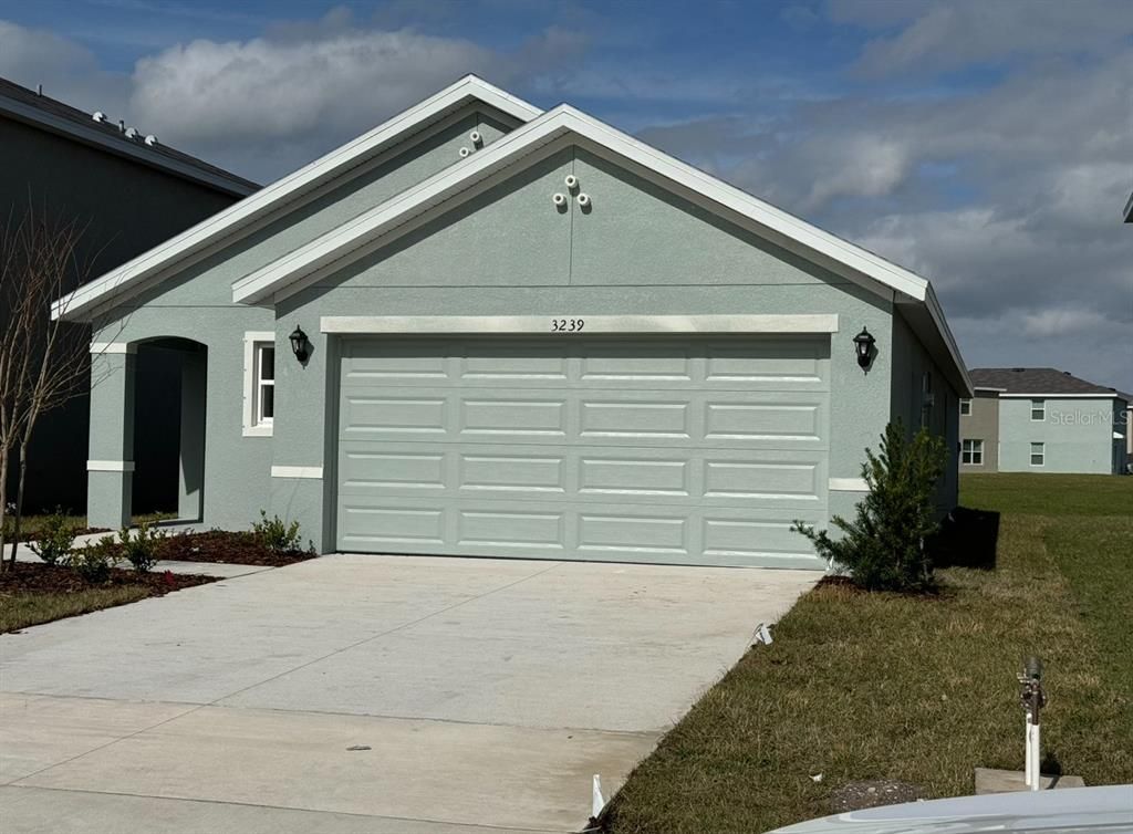 Image 1 of property listing at 5909 BRIAR ROSE WAY, Sarasota, FL 34232