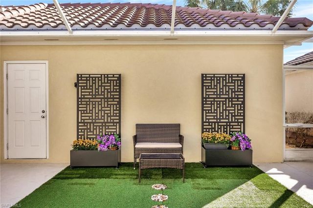 6210 Towncenter CIR, Naples, FL 34119