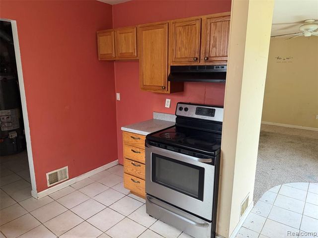 6486 Syracuse Street, Taylor, MI 48180