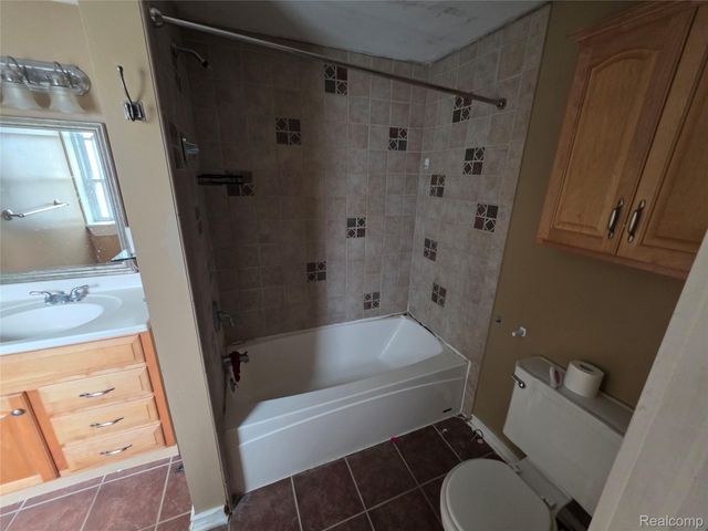 109 2nd Street, Holly Township, MI 48442