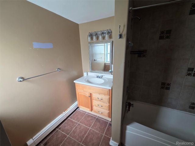109 2nd Street, Holly Township, MI 48442