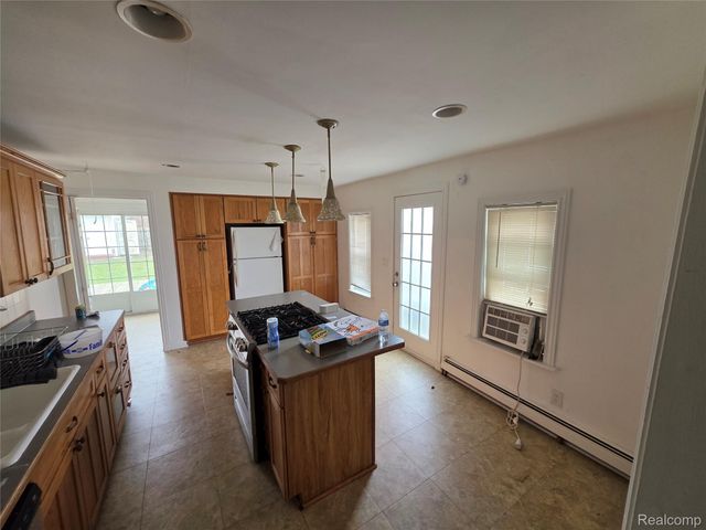 109 2nd Street, Holly Township, MI 48442