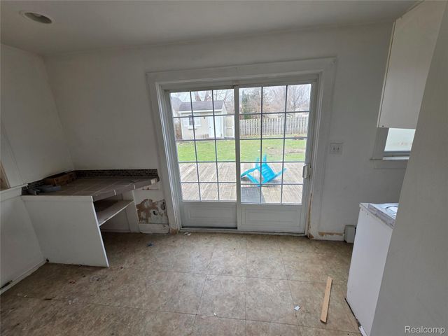 109 2nd Street, Holly Township, MI 48442