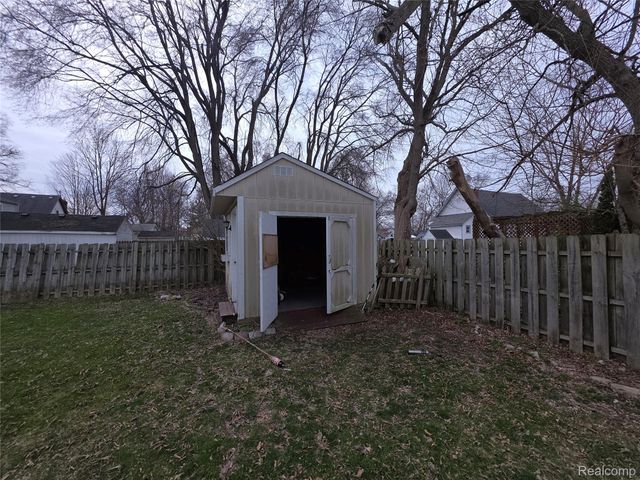 109 2nd Street, Holly Township, MI 48442