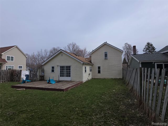 109 2nd Street, Holly Township, MI 48442