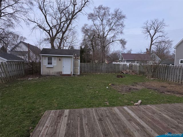 109 2nd Street, Holly Township, MI 48442