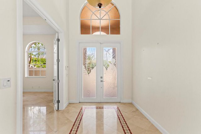 8280 Woodsmuir Drive, Palm Beach Gardens, FL 33412