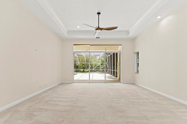 8280 Woodsmuir Drive, Palm Beach Gardens, FL 33412