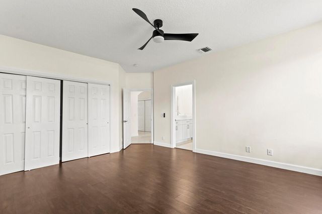 8280 Woodsmuir Drive, Palm Beach Gardens, FL 33412