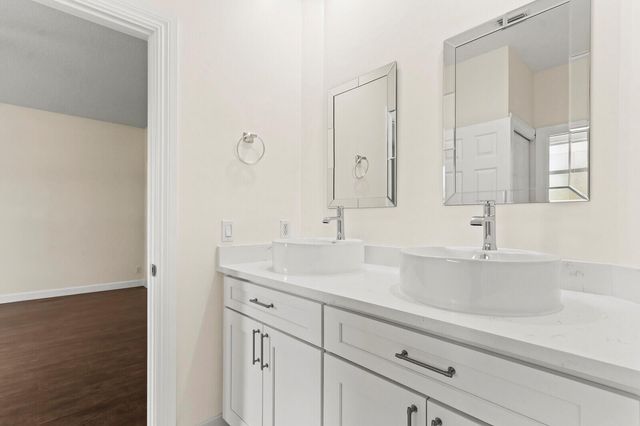 8280 Woodsmuir Drive, Palm Beach Gardens, FL 33412