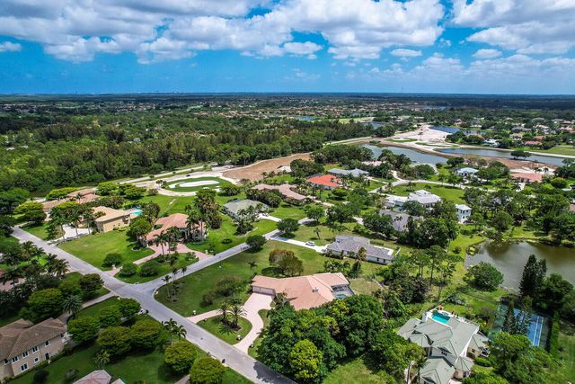 8280 Woodsmuir Drive, Palm Beach Gardens, FL 33412