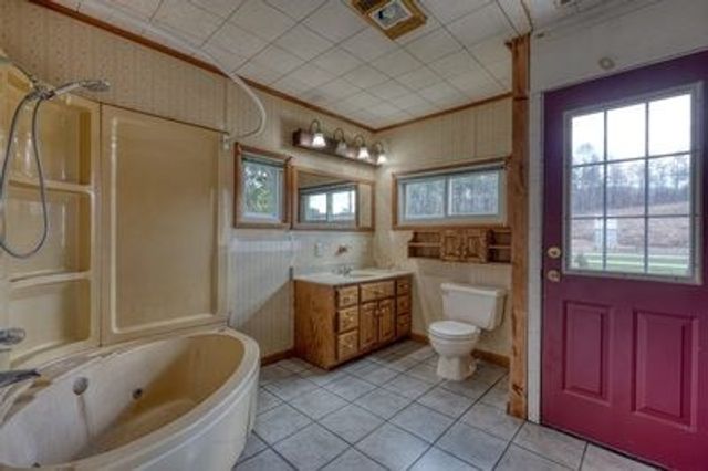 5380 W Us Highway 64, Murphy, NC 28906