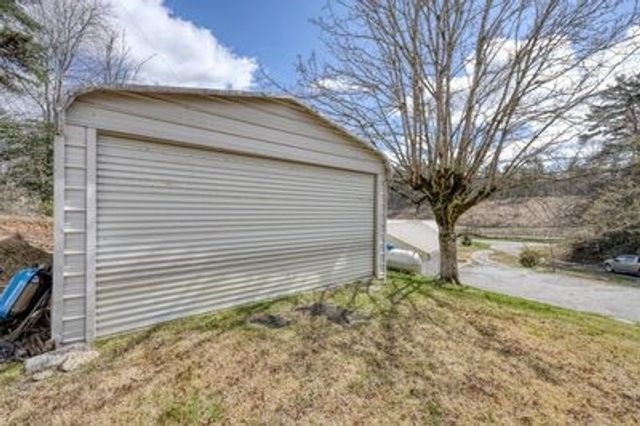 5380 W Us Highway 64, Murphy, NC 28906