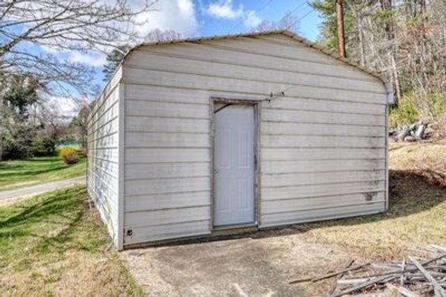 5380 W Us Highway 64, Murphy, NC 28906