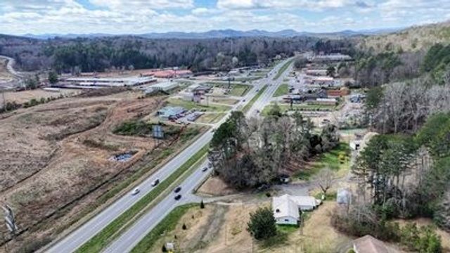 5380 W Us Highway 64, Murphy, NC 28906