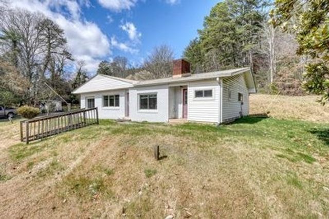 5380 W Us Highway 64, Murphy, NC 28906