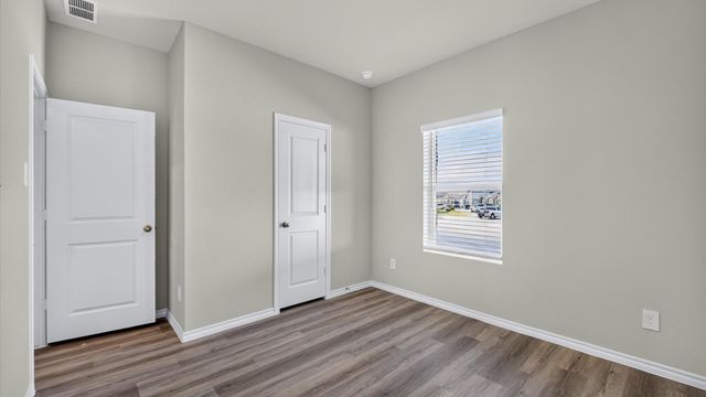 10217 CHERRYTREE Lane, Fort Worth, TX 76140