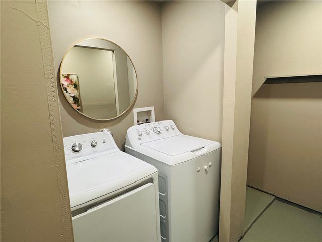 614 Greenbrook Lane, Grand Prairie, TX 75052