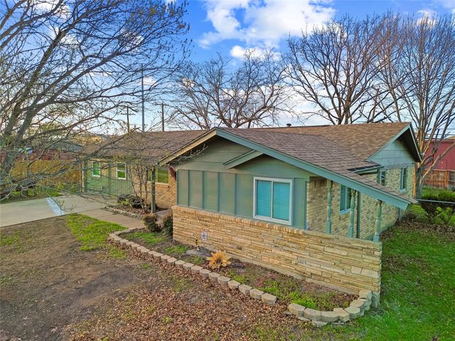 614 Greenbrook Lane, Grand Prairie, TX 75052
