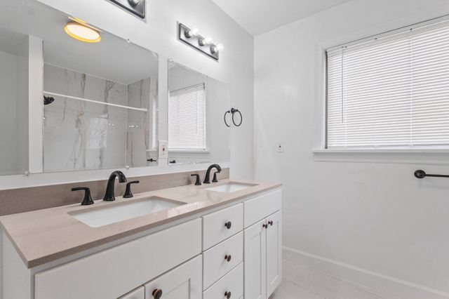 804 UNETTA AVE, Baltimore, MD 21229