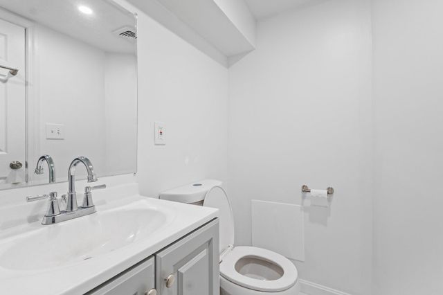 804 UNETTA AVE, Baltimore, MD 21229