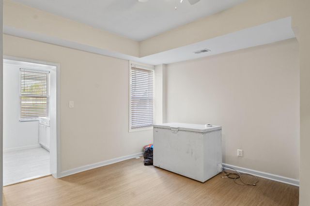 804 UNETTA AVE, Baltimore, MD 21229