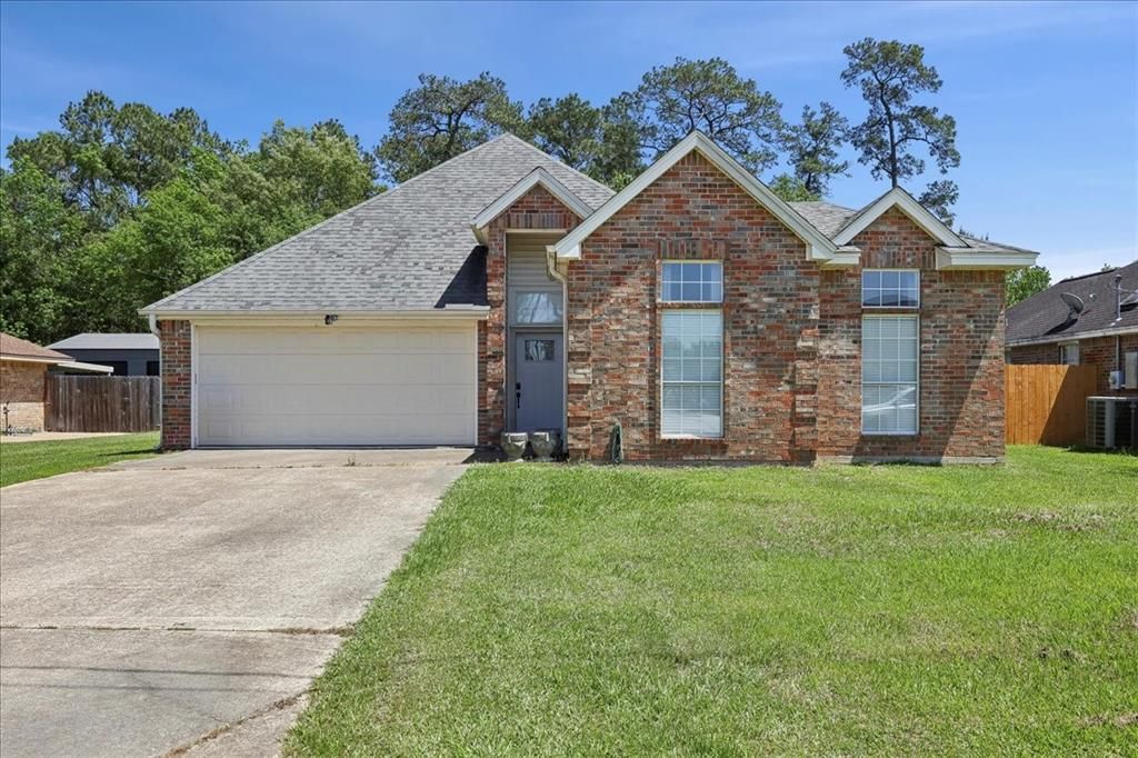2570 Heather Glen Drive, Vidor, TX 77662
