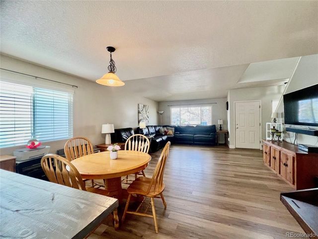 9744 Fox Den Dr, Littleton, CO 80125