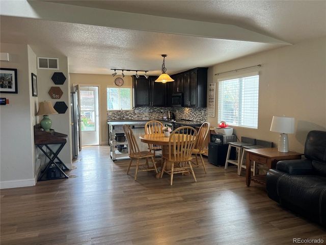 9744 Fox Den Dr, Littleton, CO 80125