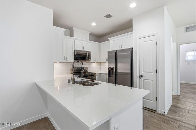13106 Kington Avenue, El Paso, TX 79928