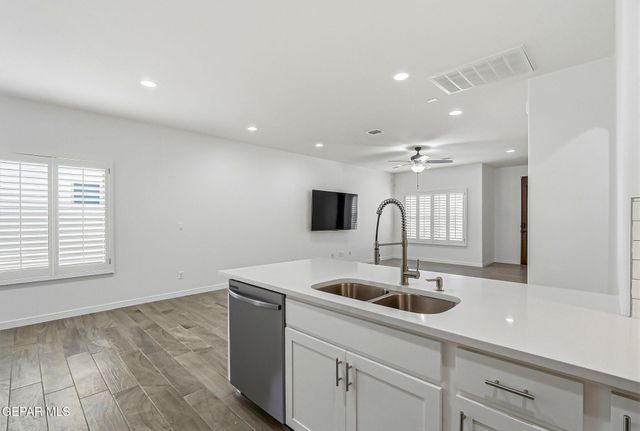 13106 Kington Avenue, El Paso, TX 79928